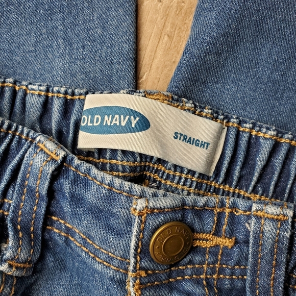 Old Navy Straight Fit Dark Wash Faded Blue Jeans Toddler Boy Size 2T NWOT - Picture 3 of 11